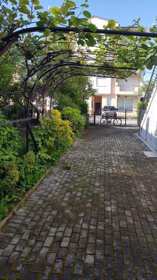 Luccia Apartments-Guesthouse Laguna Охрид Экстерьер фото